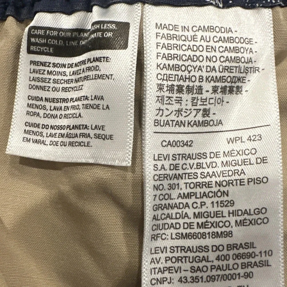 Levi's XX Chino Easy Shorts Mens Large Navy Blue Fish Print 6